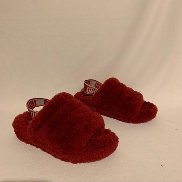 UGG Women's Fluffy Slippers Slides Ribbon Red sz 6 - Picture 3 of 8